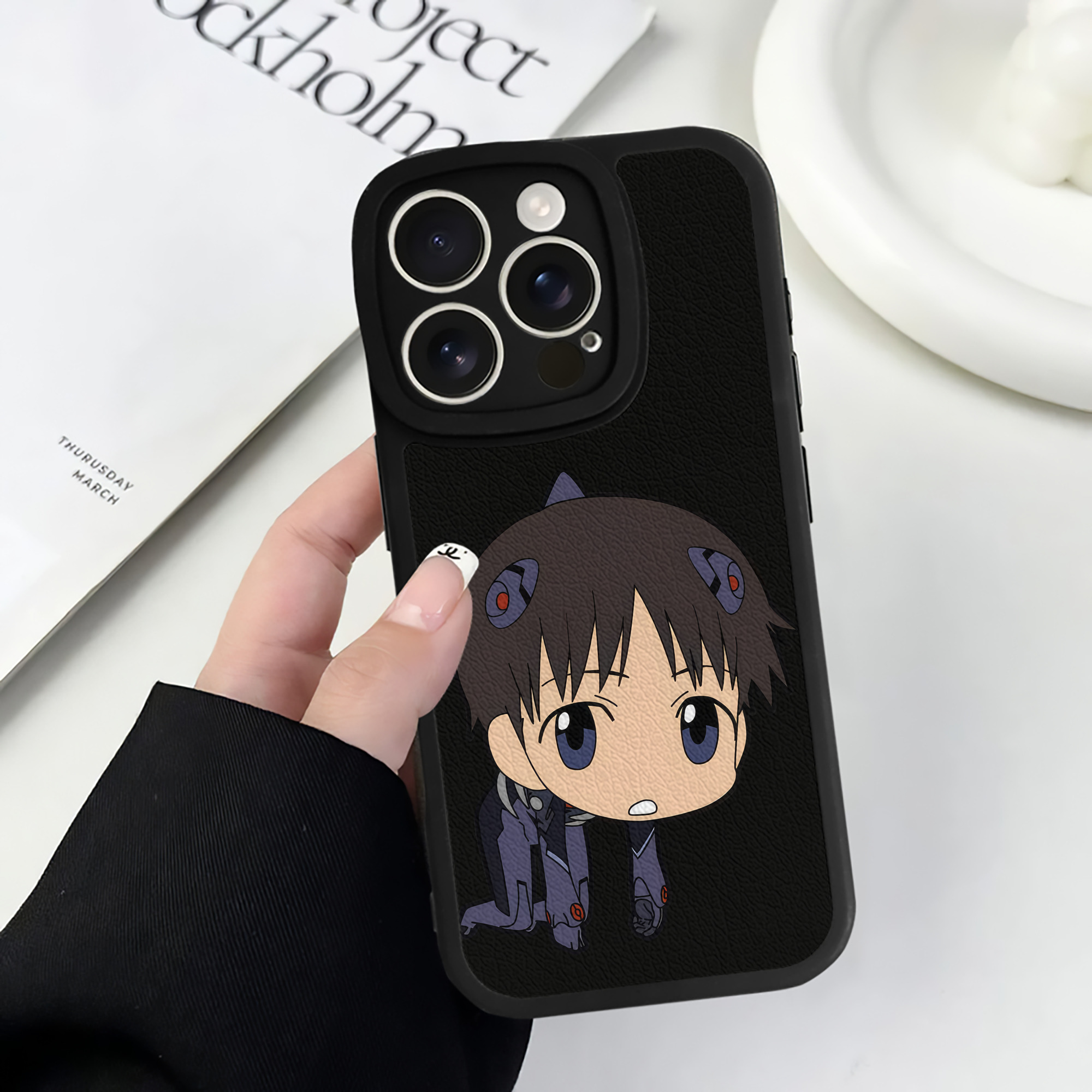 （画像用） EVA 新世紀エヴァンゲリオン 【iPhone 16シリーズ対応】シリコンスマホケース（レザー調） 材質：シリコン